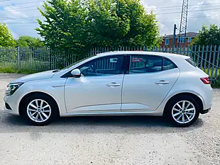 Used 2016 Renault Megane Dynamique Nav Silver - Interior and Exterior details 11