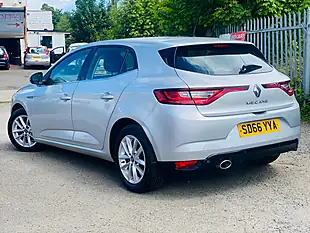 Used 2016 Renault Megane Dynamique Nav Silver - Interior and Exterior details 9