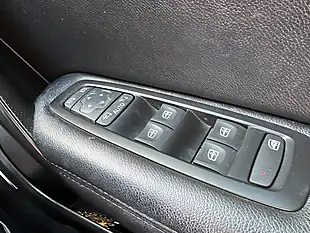 Used 2016 Renault Megane Dynamique Nav Silver - Interior and Exterior details 18