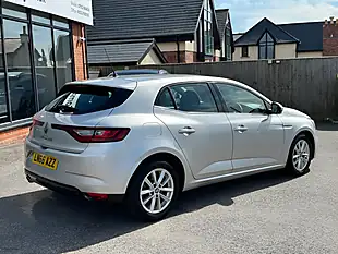 Used 2016 Renault Megane Dynamique Nav Silver - Interior and Exterior details 7