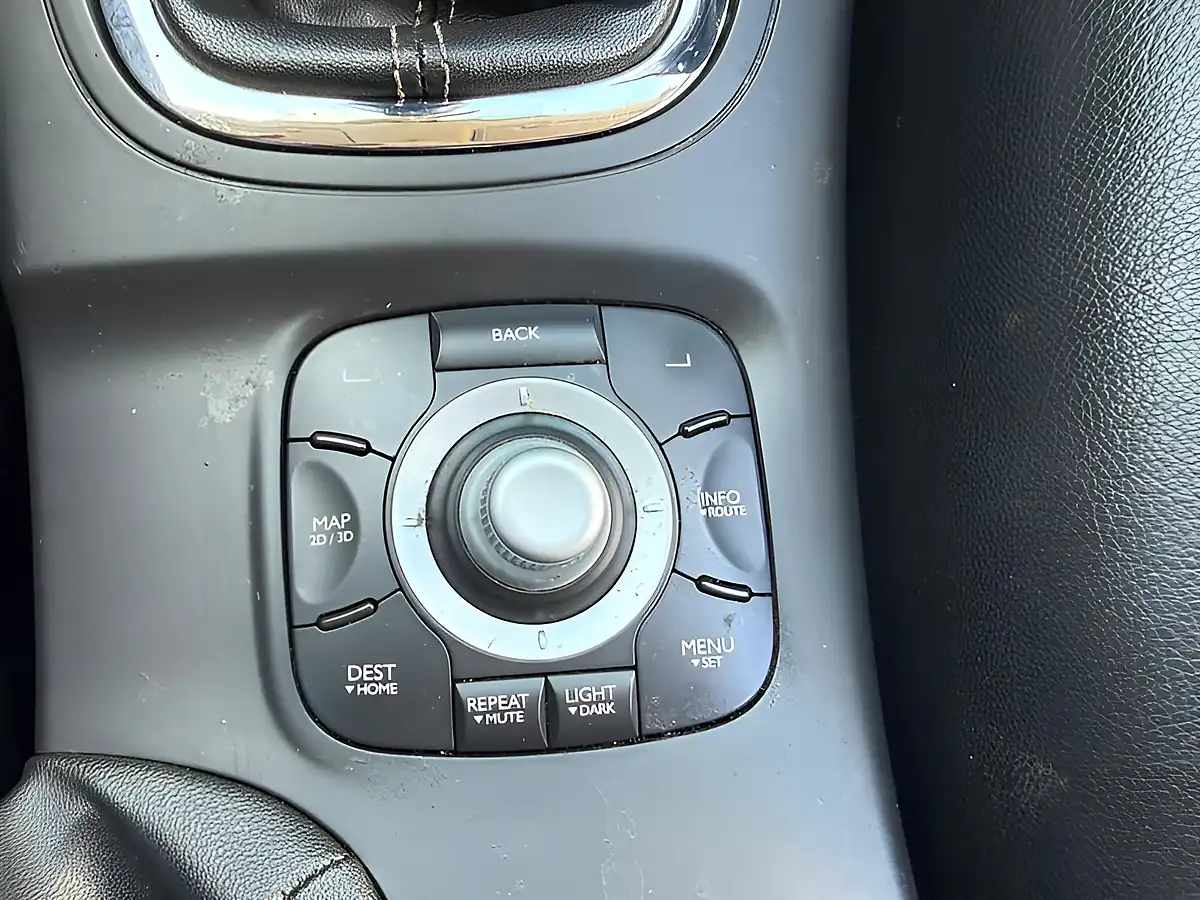 Used 2016 Renault Megane Dynamique Nav Sport Tourer Grey - Interior and Exterior details 11