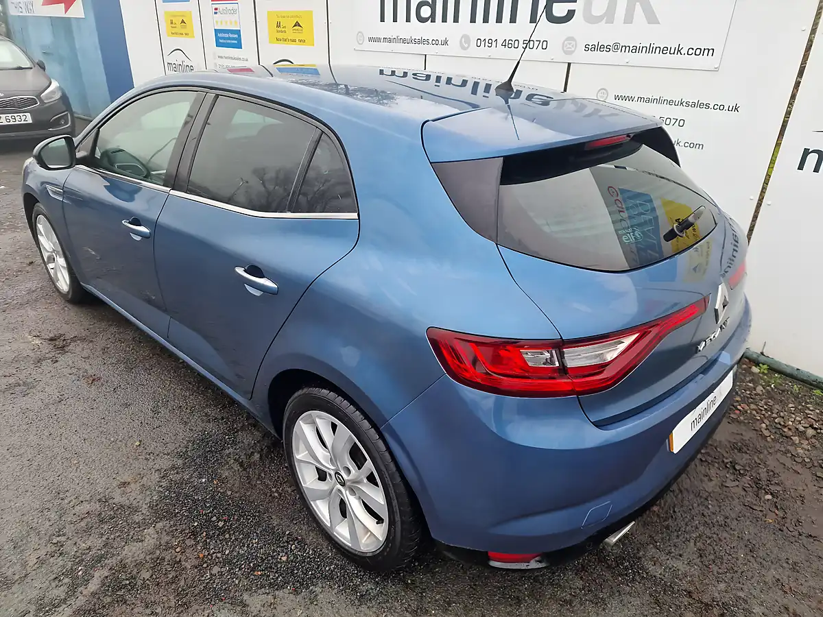 Used 2016 Renault Megane Dynamique S Nav Blue - Interior and Exterior details 5