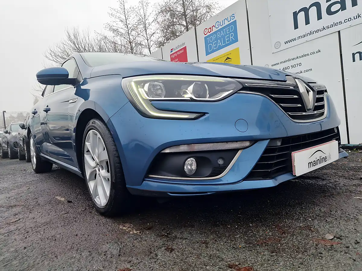Used 2016 Renault Megane Dynamique S Nav Blue - Interior and Exterior details 7