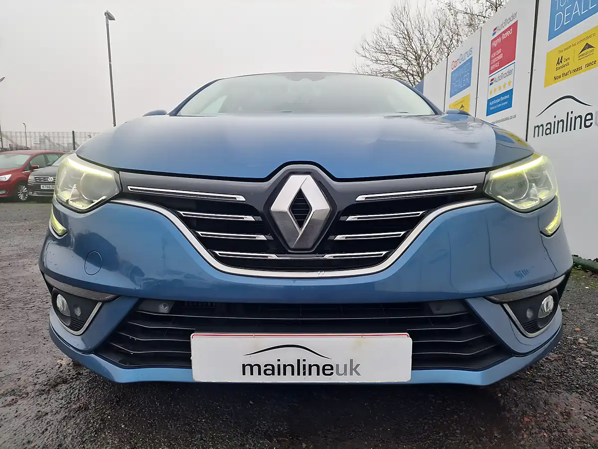Used 2016 Renault Megane Dynamique S Nav Blue - Interior and Exterior details 8
