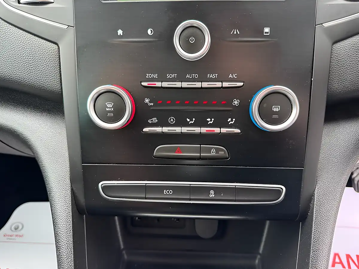 Used 2016 Renault Megane GT Line Nav White - Interior and Exterior details 18
