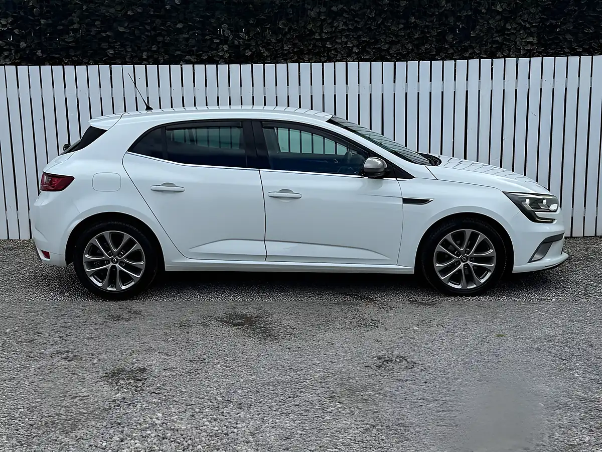 Used 2016 Renault Megane GT Line Nav White - Interior and Exterior details 7