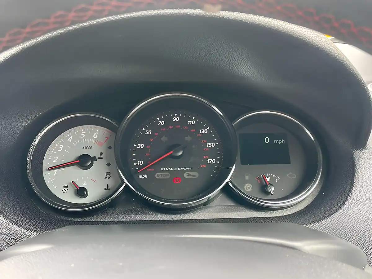 Used 2016 Renault Megane Renaultsport Nav White - Interior and Exterior details 19