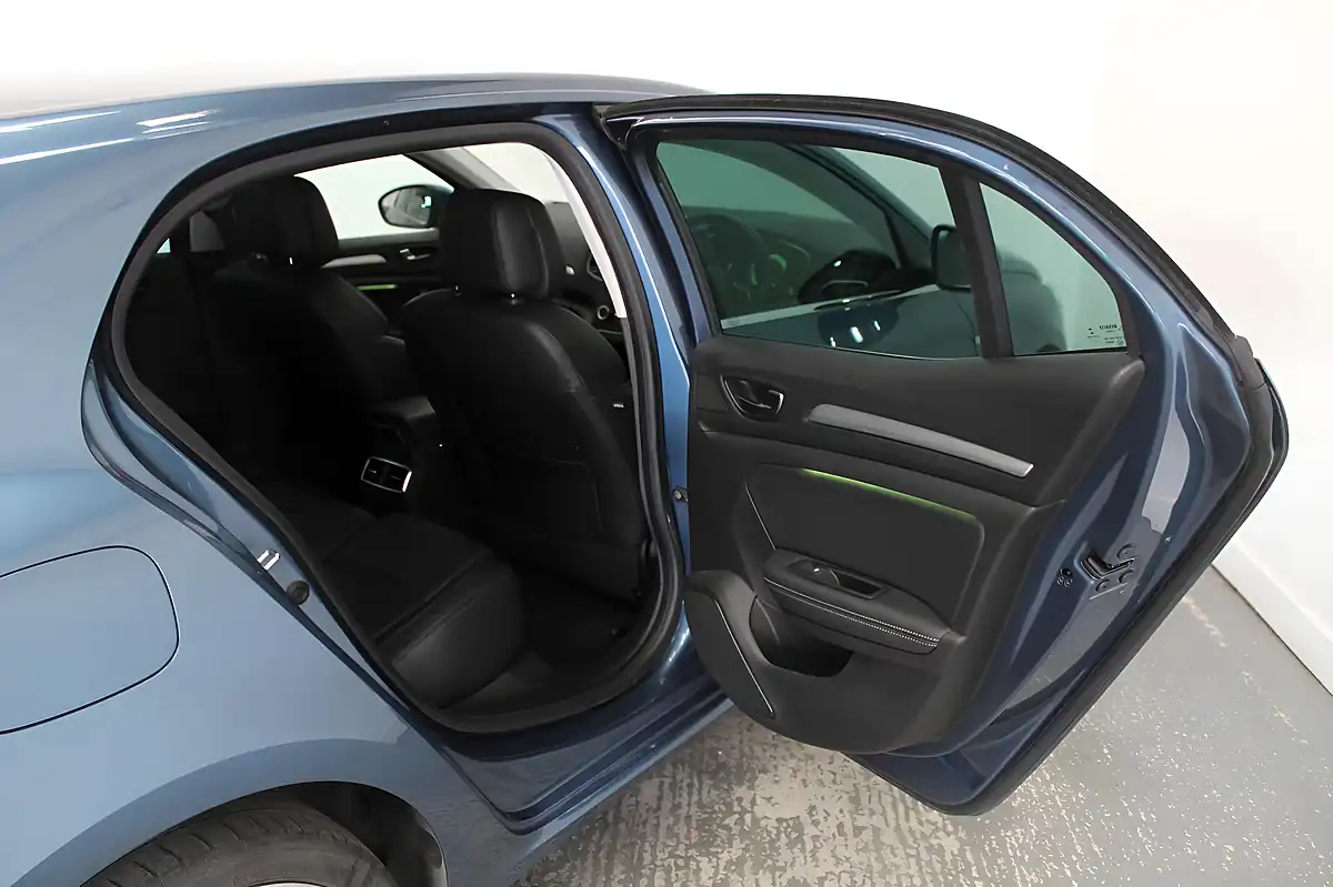 Used 2016 Renault Megane Signature Nav Blue - Interior and Exterior details 12