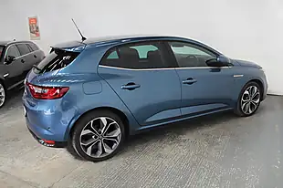 Used 2016 Renault Megane Signature Nav Blue - Interior and Exterior details 8