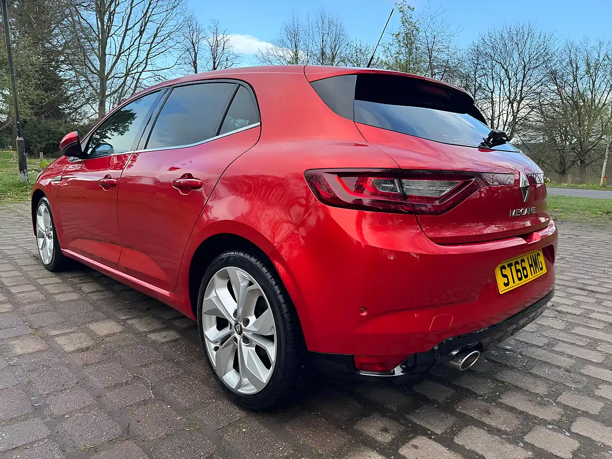 Used 2016 Renault Megane Signature Nav Red - Interior and Exterior details 7