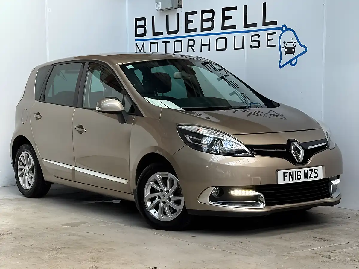 Used 2016 Renault Scenic Dynamique Nav Dune Beige - Front View