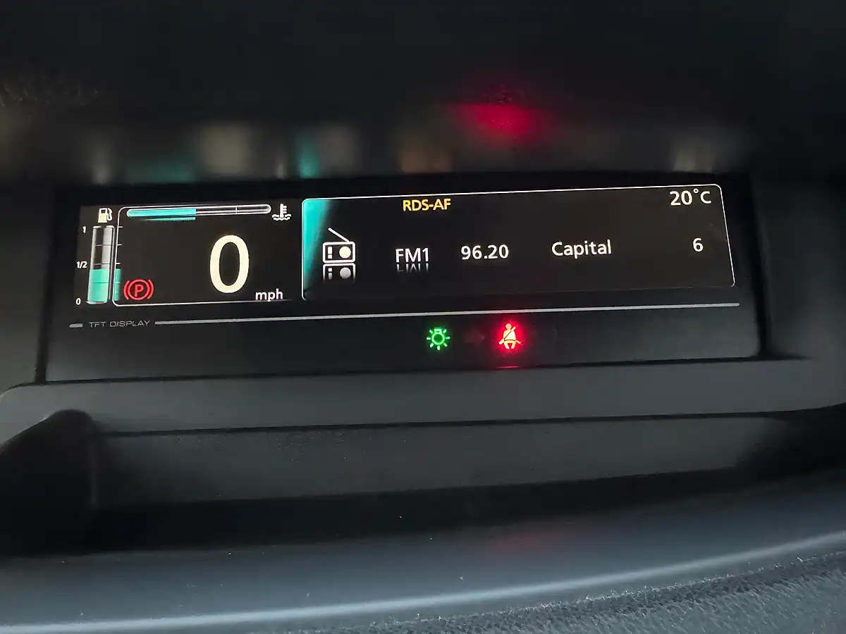 Used 2016 Renault Scenic Dynamique Nav Dune Beige - Interior and Exterior details 12