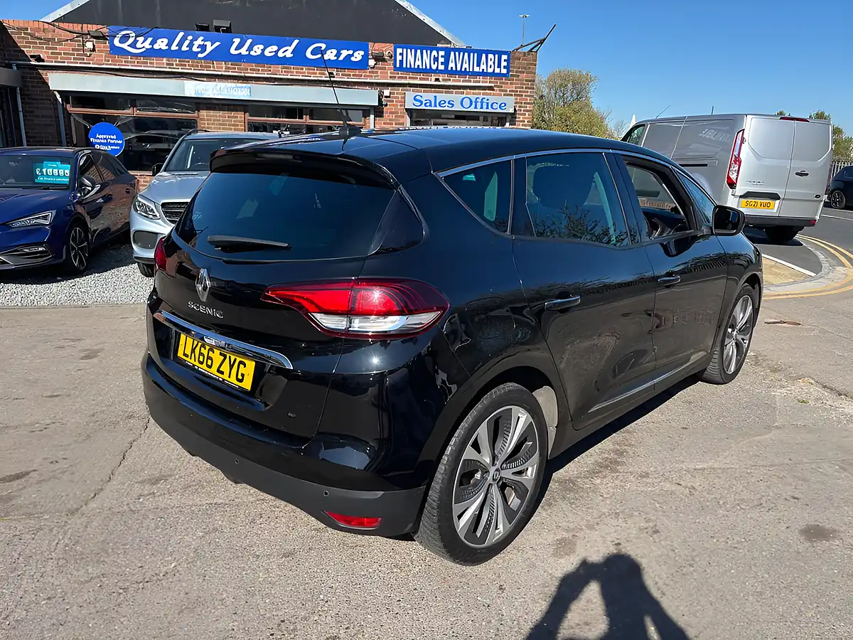 Used 2016 Renault Scenic Dynamique S Nav Black - Interior and Exterior details 13