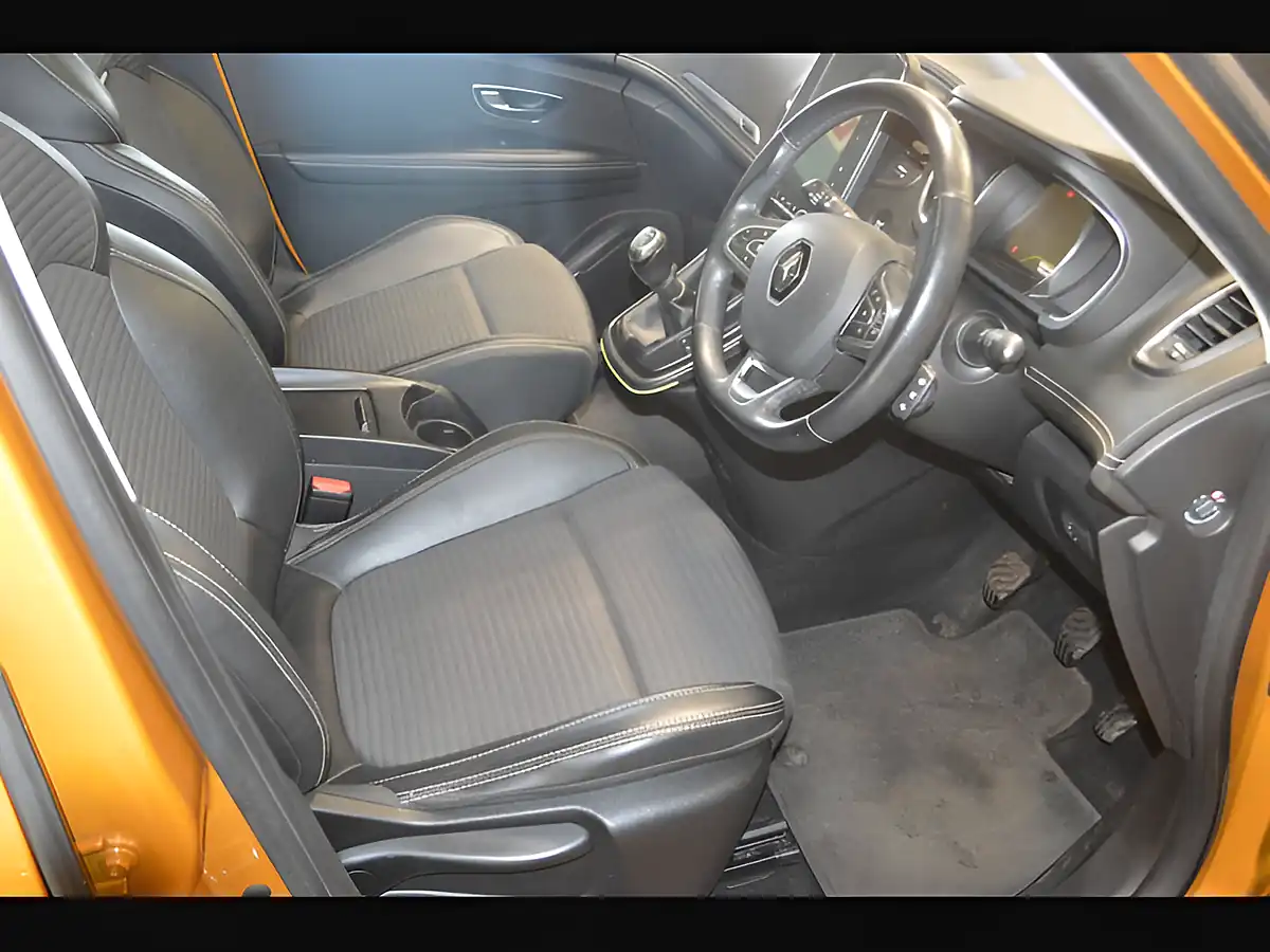 Used 2016 Renault Scenic Dynamique S Nav Honey Yellow - Interior and Exterior details 12