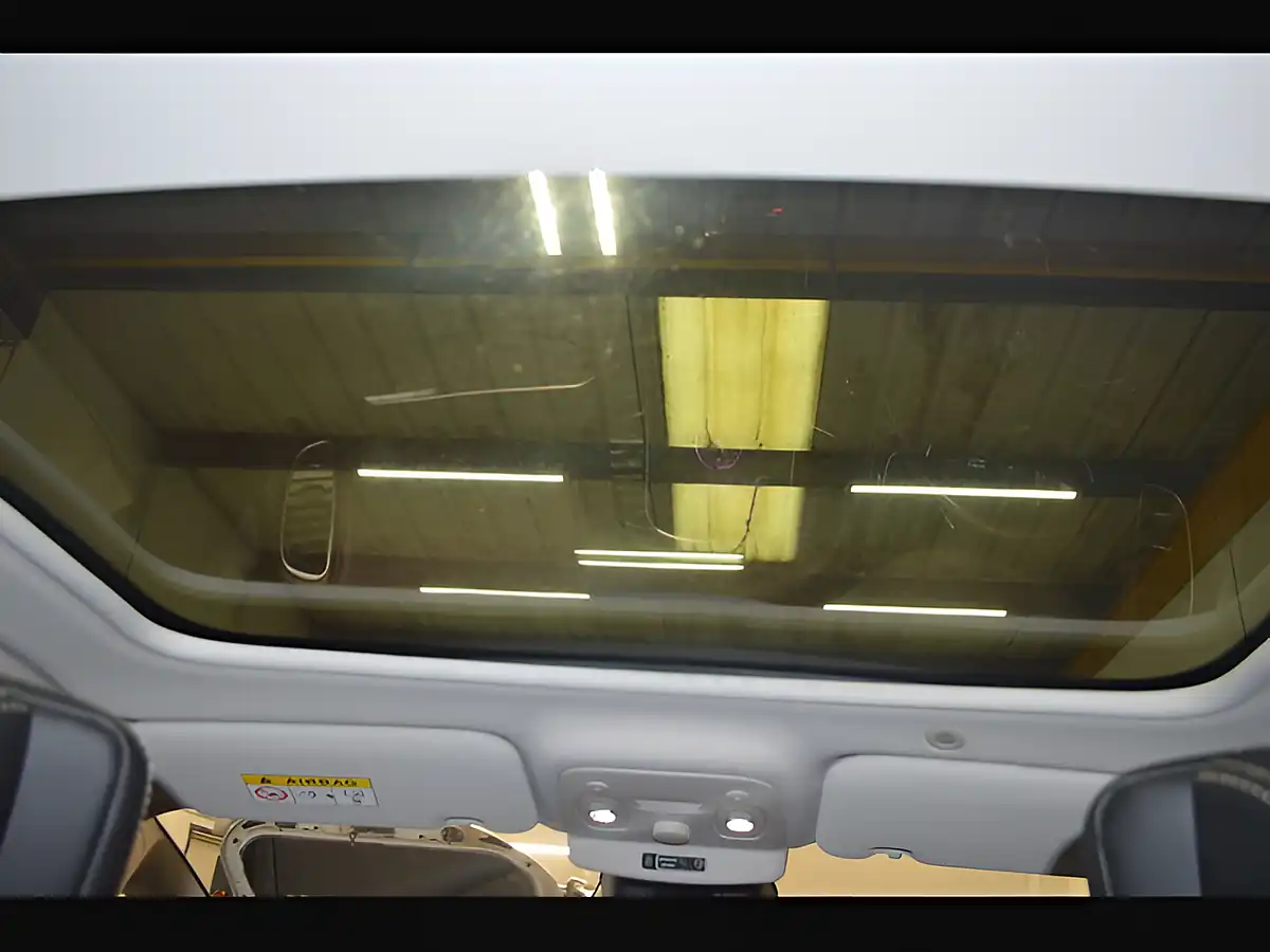 Used 2016 Renault Scenic Dynamique S Nav Honey Yellow - Interior and Exterior details 20