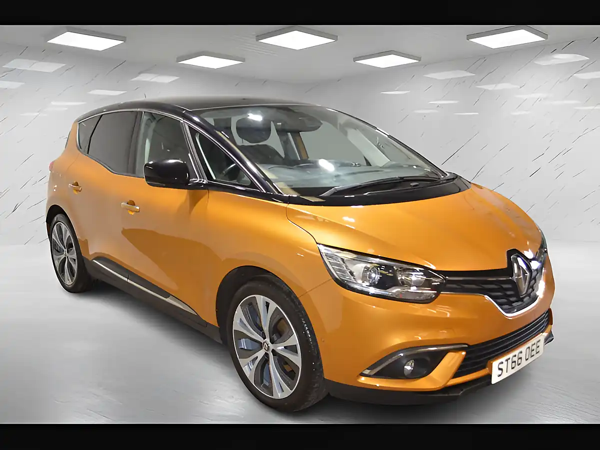 Used 2016 Renault Scenic Dynamique S Nav Honey Yellow - Interior and Exterior details 4