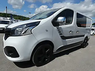 Used 2016 Renault Trafic Business+ Glacier White - Interior and Exterior details 12