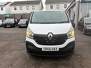 Used 2016 Renault Trafic Business Panel Van Glacier White - Interior and Exterior details 8