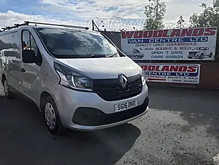 Used 2016 Renault Trafic Business+ Silver - Interior and Exterior details 2