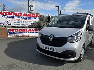 Used 2016 Renault Trafic Business+ Silver - Interior and Exterior details 3