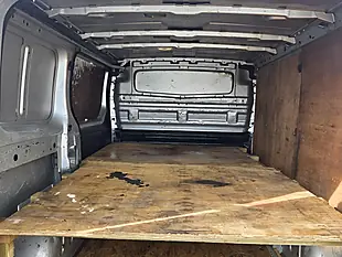 Used 2016 Renault Trafic Business+ Silver - Interior and Exterior details 7
