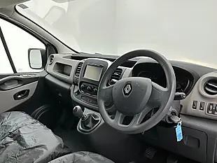 Used 2016 Renault Trafic Business White - Interior and Exterior details 10