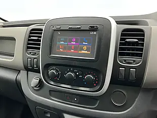 Used 2016 Renault Trafic Business White - Interior and Exterior details 14