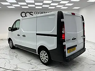 Used 2016 Renault Trafic Business White - Interior and Exterior details 3