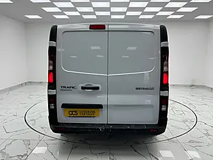 Used 2016 Renault Trafic Business White - Interior and Exterior details 4