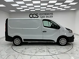Used 2016 Renault Trafic Business White - Interior and Exterior details 6