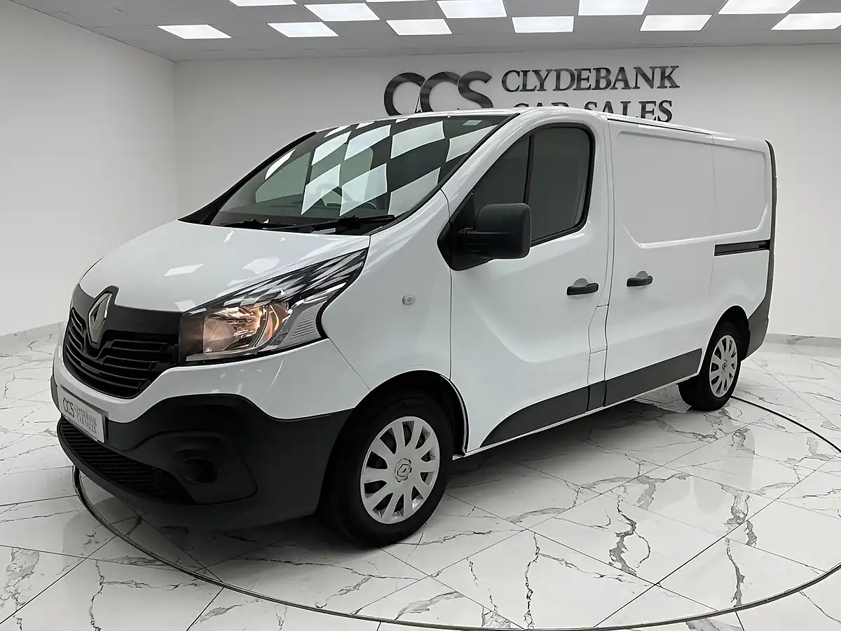 Used 2016 Renault Trafic Business White - Interior and Exterior details 7