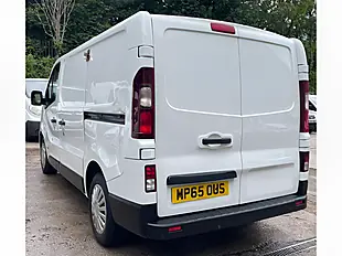 Used 2016 Renault Trafic Business+ White - Interior and Exterior details 11