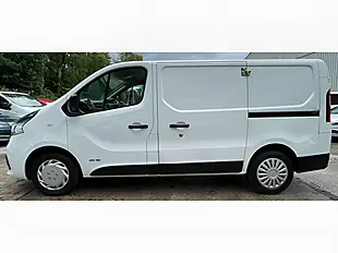 Used 2016 Renault Trafic Business+ White - Interior and Exterior details 12