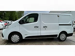 Used 2016 Renault Trafic Business+ White - Interior and Exterior details 13