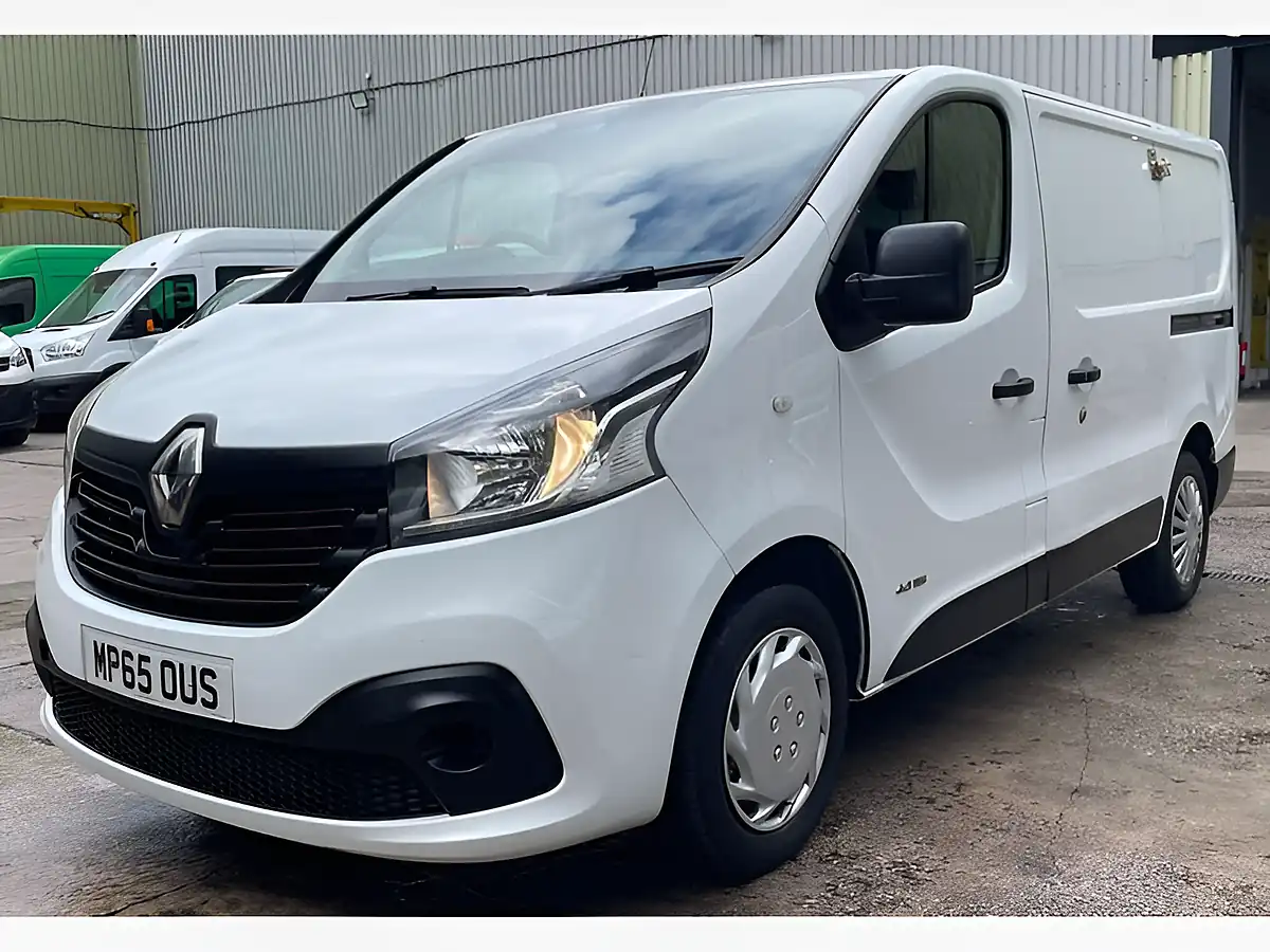 Used 2016 Renault Trafic Business+ White - Interior and Exterior details 14