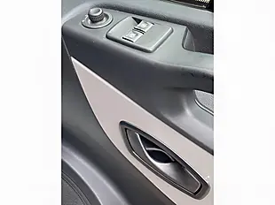 Used 2016 Renault Trafic Business+ White - Interior and Exterior details 15