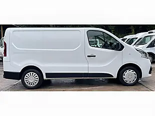 Used 2016 Renault Trafic Business+ White - Interior and Exterior details 7