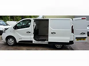 Used 2016 Renault Trafic Business+ White - Interior and Exterior details 9