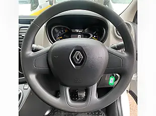 Used 2016 Renault Trafic Business+ White - Interior and Exterior details 15