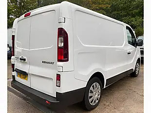 Used 2016 Renault Trafic Business+ White - Interior and Exterior details 6