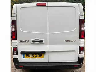 Used 2016 Renault Trafic Business+ White - Interior and Exterior details 7