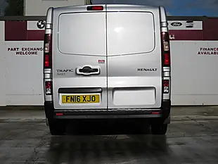 Used 2016 Renault Trafic Energy 27 Sport Silver - Interior and Exterior details 3
