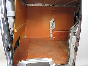 Used 2016 Renault Trafic Energy 27 Sport Silver - Interior and Exterior details 8