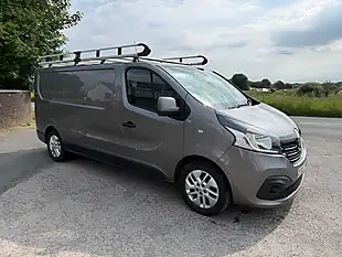 Used 2016 Renault Trafic Energy 29 Sport Nav Grey - Interior and Exterior details 2
