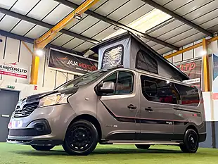 Used 2016 Renault Trafic Energy 29 Sportive Grey - Interior and Exterior details 12