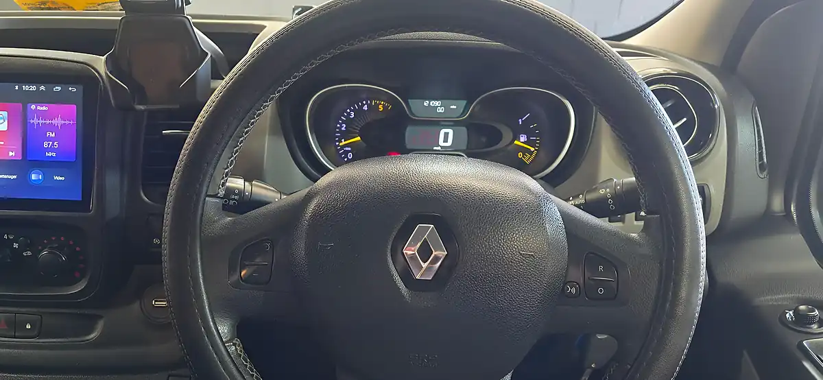 Used 2016 Renault Trafic Energy 29 Sportive Grey - Interior and Exterior details 16