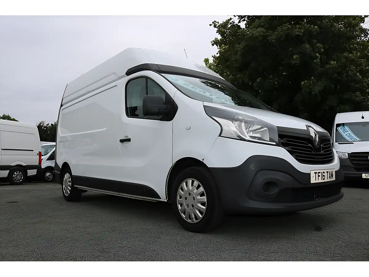 Used 2016 Renault Trafic Lh29 Business Energy White - Interior and Exterior details 11
