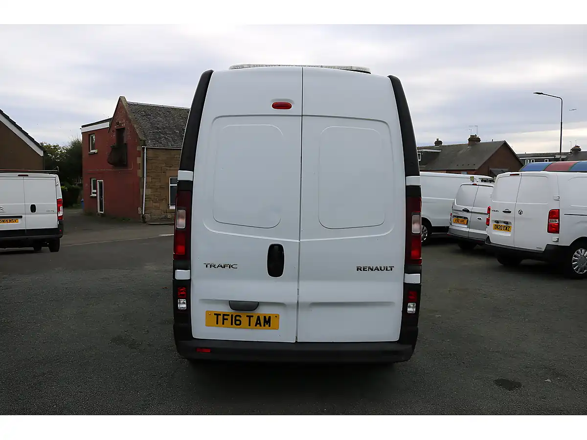 Used 2016 Renault Trafic Lh29 Business Energy White - Interior and Exterior details 7