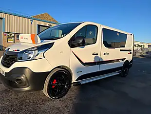 Used 2016 Renault Trafic White - Interior and Exterior details 13