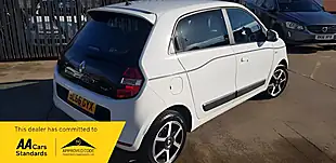 Used 2016 Renault Twingo Dynamique White - Interior and Exterior details 3